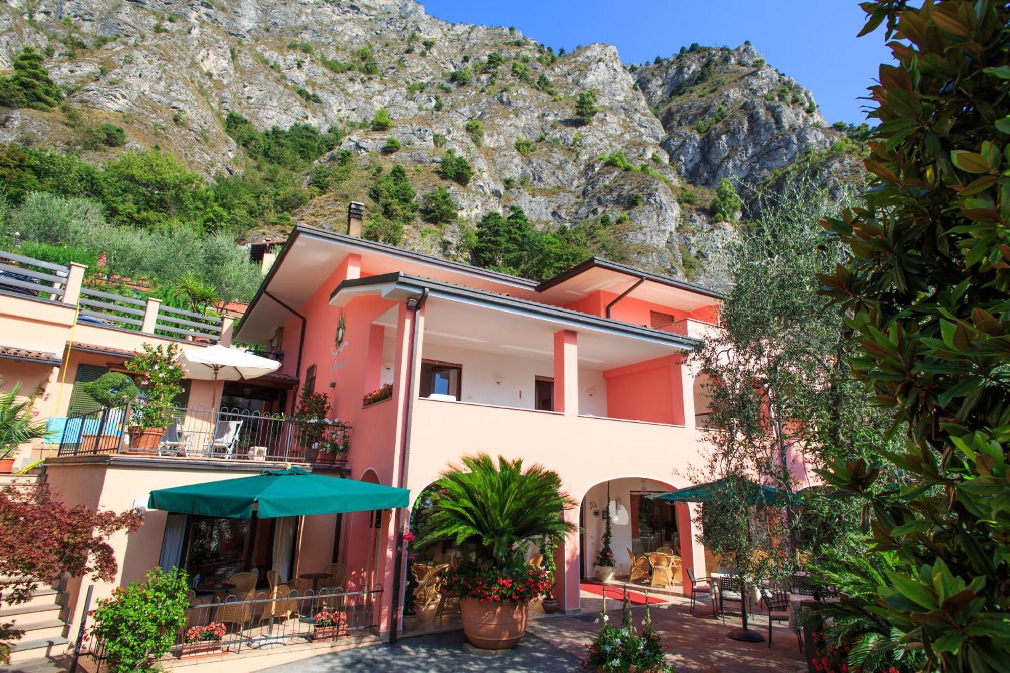 Hotel La Gardenia & Villa Oleandra Limone sul Garda Phòng bức ảnh