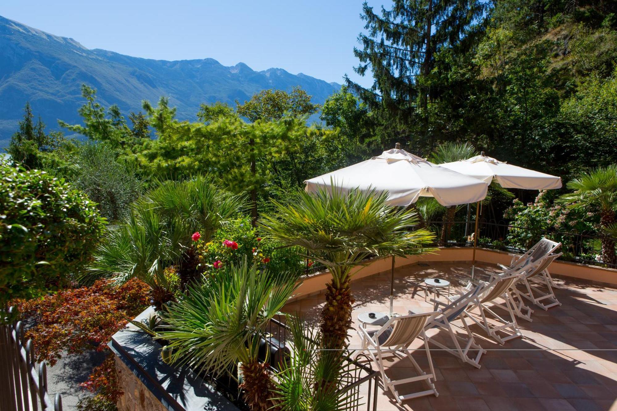 Hotel La Gardenia & Villa Oleandra Limone sul Garda Phòng bức ảnh