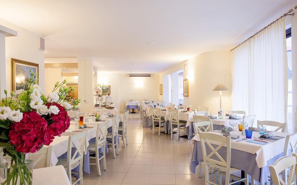 Hotel La Gardenia & Villa Oleandra Limone sul Garda Ngoại thất bức ảnh