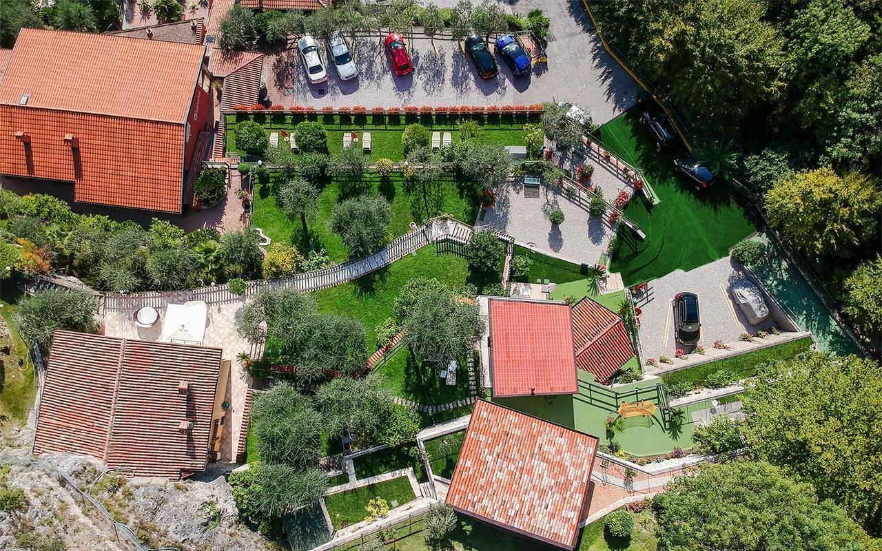 Hotel La Gardenia & Villa Oleandra Limone sul Garda Ngoại thất bức ảnh